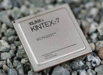 XC7K160T-1FB484I image
